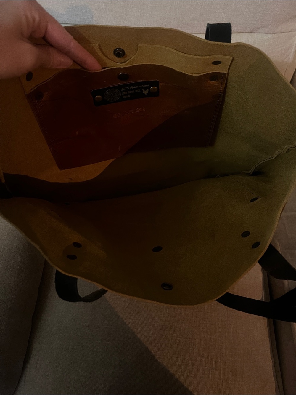 Jill’s Homestead Classic Brown Leather Tote with Black Straps - Picture 4 of 4
